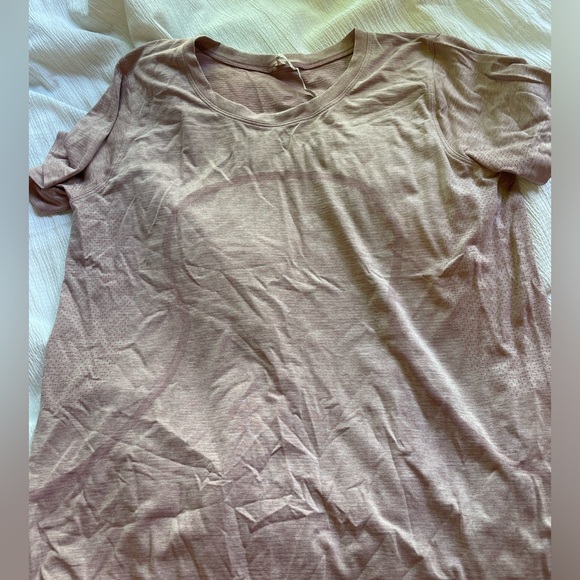 Lululemon shirt - Picture 2 of 2